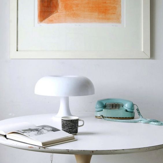 GlowSphere – Bærbar LED-lampe med Justerbar Belysning og Moderne Design Hvid Bonusvis