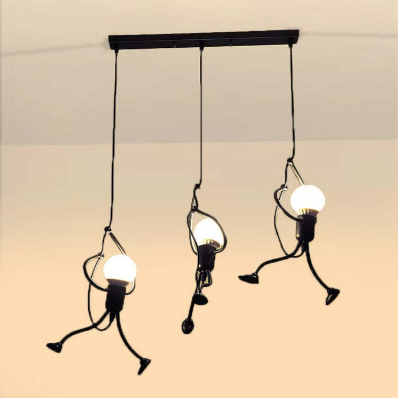 Retro Pendellampe i Metal – Justerbar og Original Belysning til Dit Hjem C. 3 mands linje Sort Bonusvis