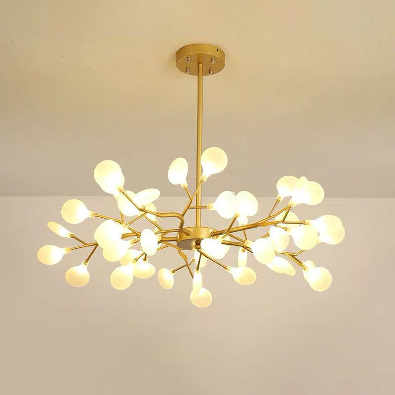 LumiFlare - Elegant forgrenet LED-lysekrone med ildflueeffekt A 45 Guld Bonusvis