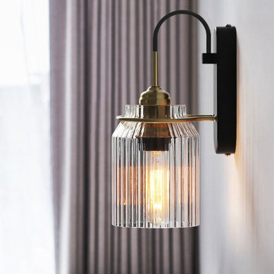 LumiRetro Væglampe – Vintage Design med Stribet Glas og Metalramme Bonusvis