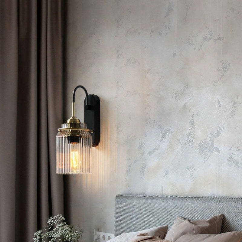 LumiRetro Væglampe – Vintage Design med Stribet Glas og Metalramme Bonusvis