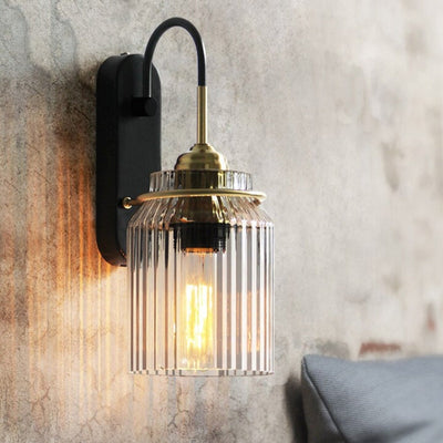 LumiRetro Væglampe – Vintage Design med Stribet Glas og Metalramme Bonusvis