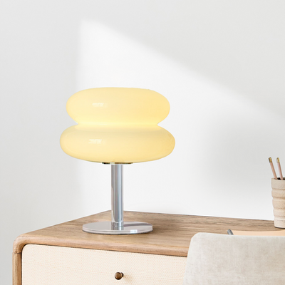 Minimalistisk Orion Bordlampe – Elegant Bauhaus Design med Blødt Lys Bonusvis