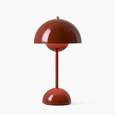 Flowerpot V2 Bordlampe – Ikonisk Design og Tidløs Elegance Rødlig brun Bonusvis