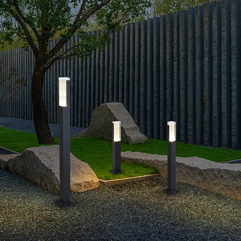 LumiHerbe LED Græsplænelampe – Vejrbestandig Belysning til Udendørsbrug Bonusvis