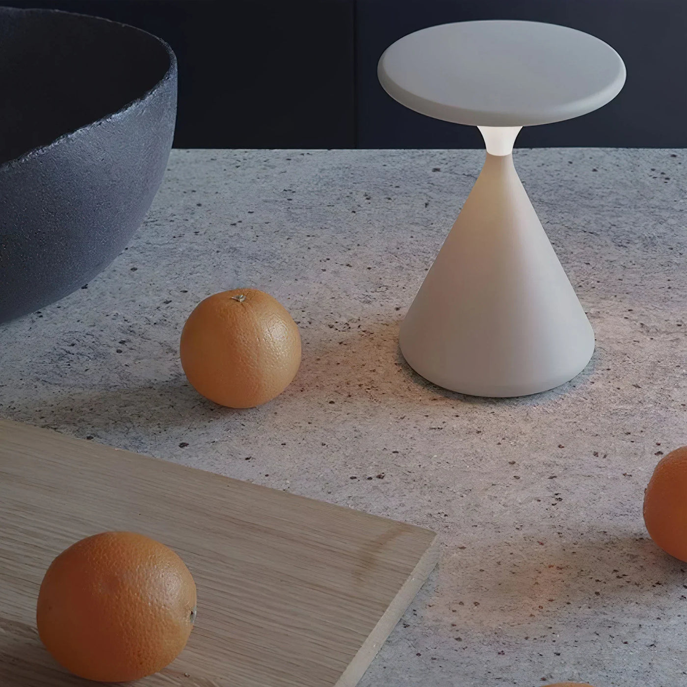 SableLume LED Lampe – Elegant og Trådløs Sable Form med Justerbart Lys Bonusvis
