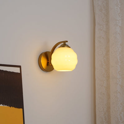 LumiRetro Art Deco Lampe – Elegant Vintage Design med Hvidt Glas og Metalramme Bonusvis