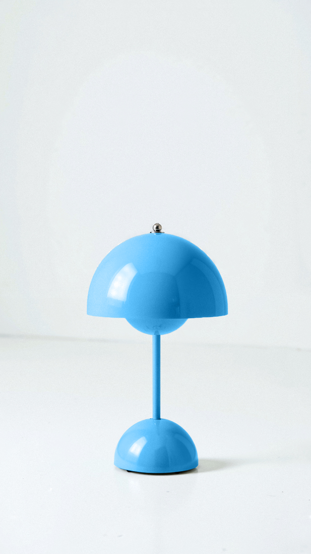 Elegant Lampe Bord – Minimalistisk Design med Justerbart Lys Blå Bonusvis