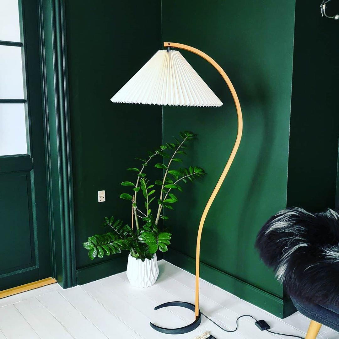 Caprani Gulvlampe – En Ikonisk Fusion af Skandinavisk Design og Naturlige Materialer Bonusvis