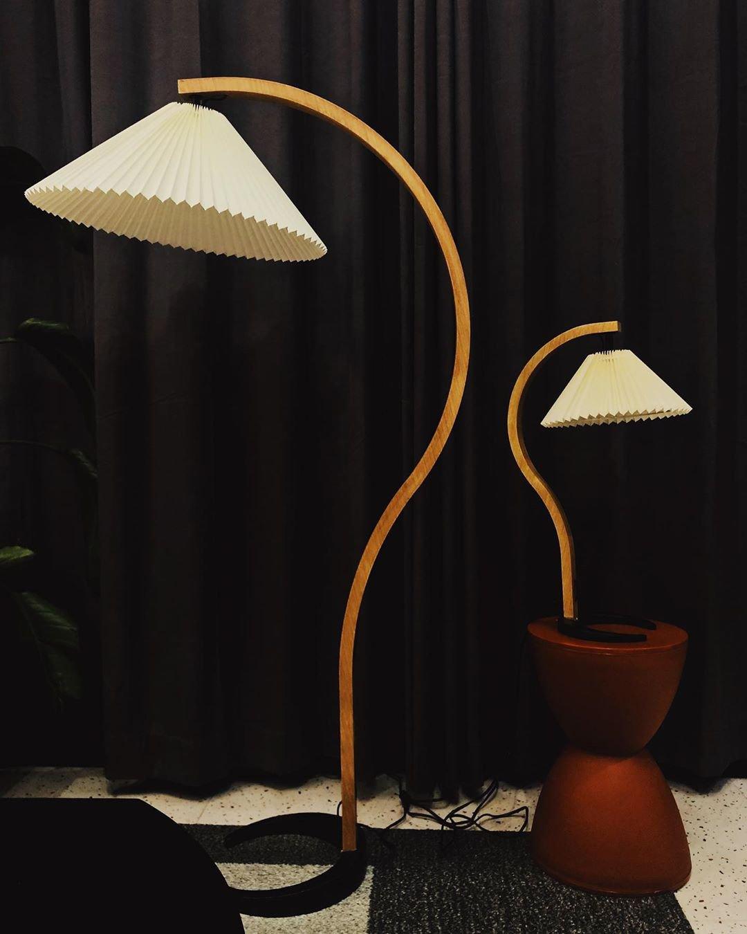 Caprani Gulvlampe – En Ikonisk Fusion af Skandinavisk Design og Naturlige Materialer Bonusvis
