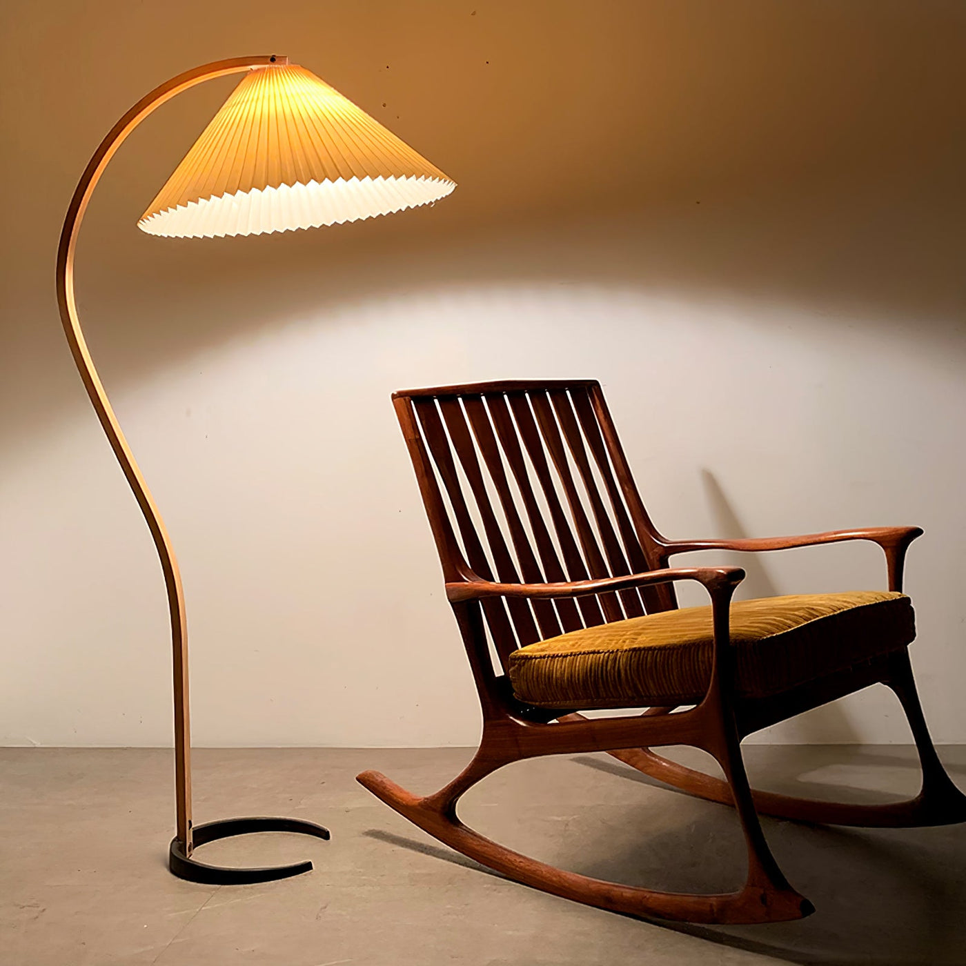 Caprani Gulvlampe – En Ikonisk Fusion af Skandinavisk Design og Naturlige Materialer Bonusvis