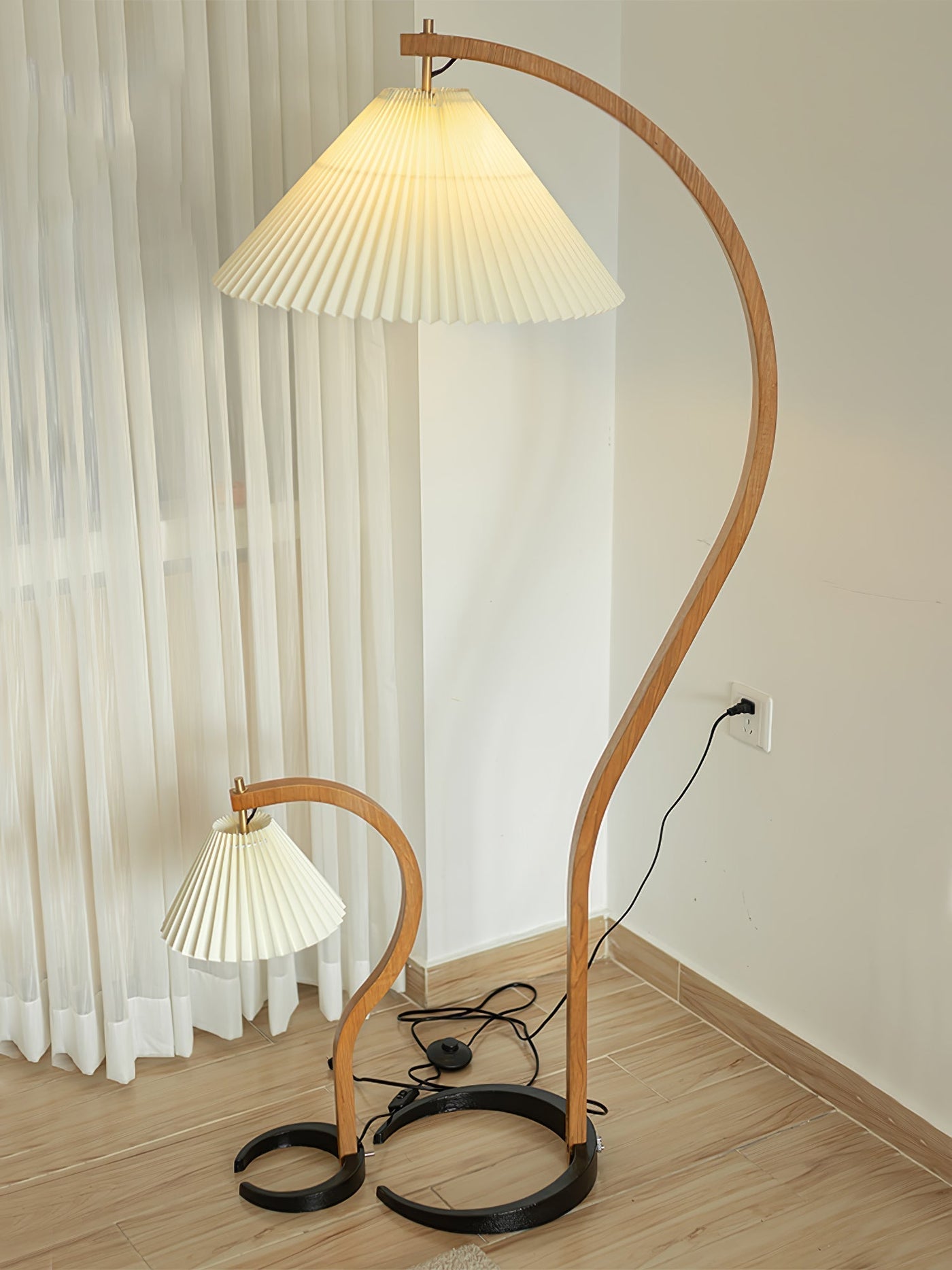 Caprani Gulvlampe – En Ikonisk Fusion af Skandinavisk Design og Naturlige Materialer Bonusvis
