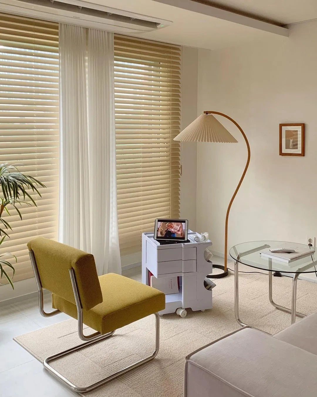 Caprani Gulvlampe – En Ikonisk Fusion af Skandinavisk Design og Naturlige Materialer Bonusvis