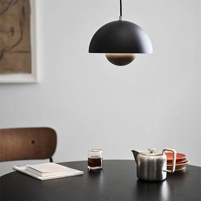 FlowerGlow Pendellampe i Skandinavisk Stil – Justerbar Loftslampe med Urtepotteformet Design Bonusvis