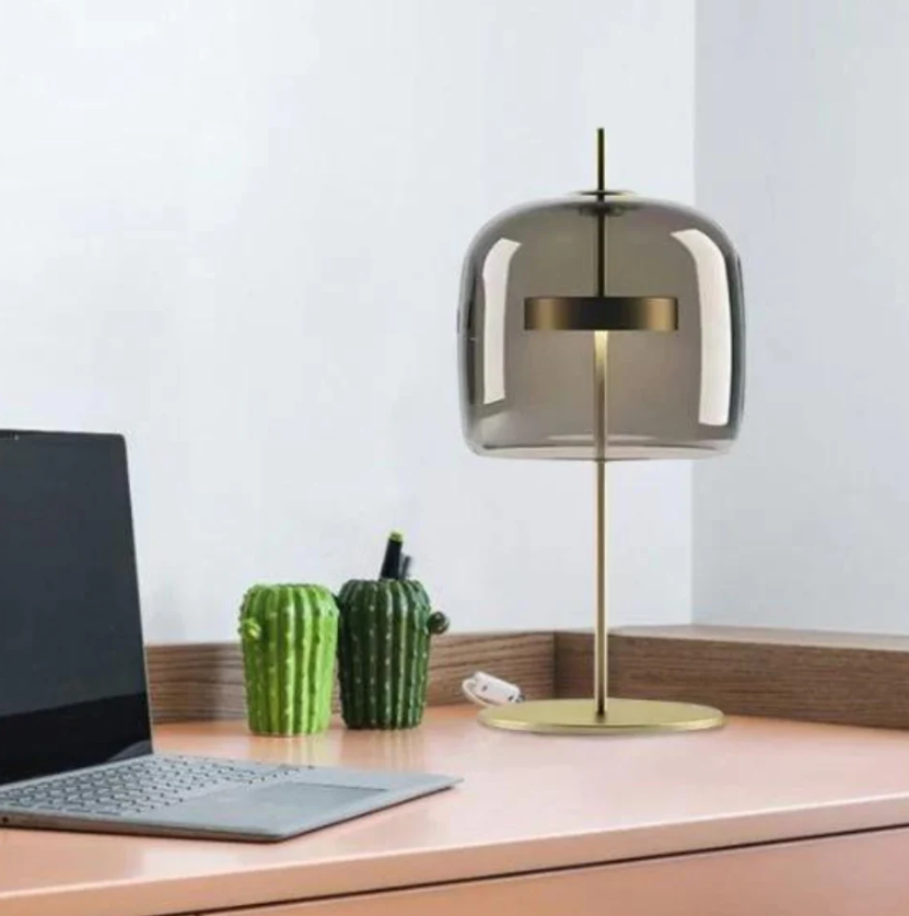 Elegant Bordlampe i Metal og Glas – Ø18 cm med Indbygget LED til Indendørs Brug Bonusvis