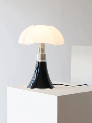 Fleur Bordlampe – Elegant og Justerbar Lampe med LED Lys Bonusvis