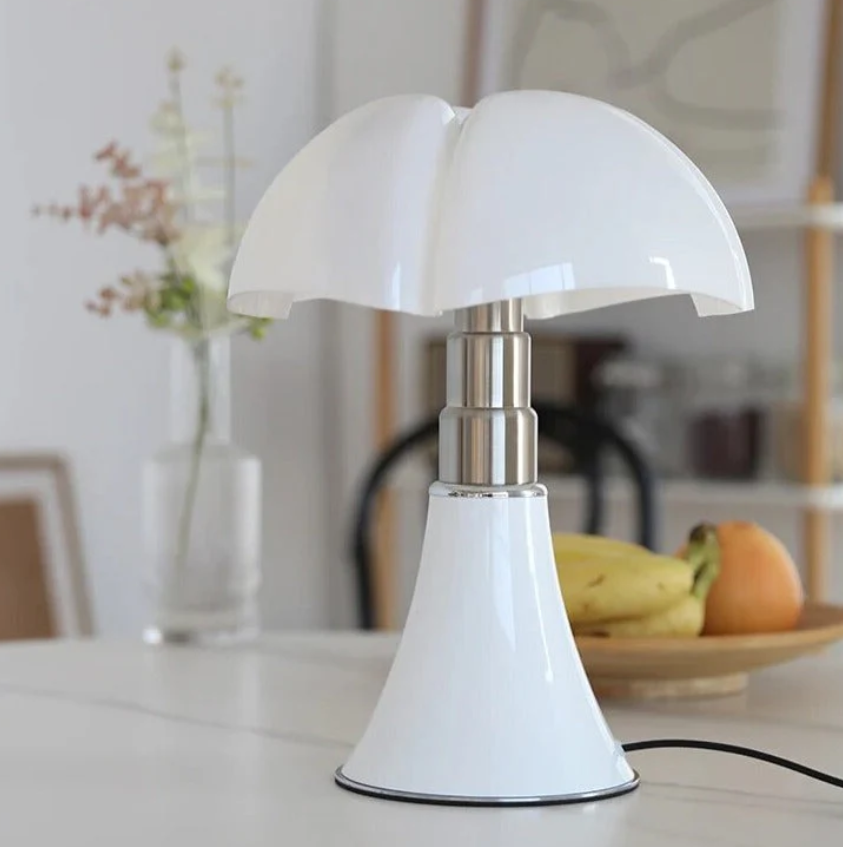 Fleur Bordlampe – Elegant og Justerbar Lampe med LED Lys Hvid Bonusvis