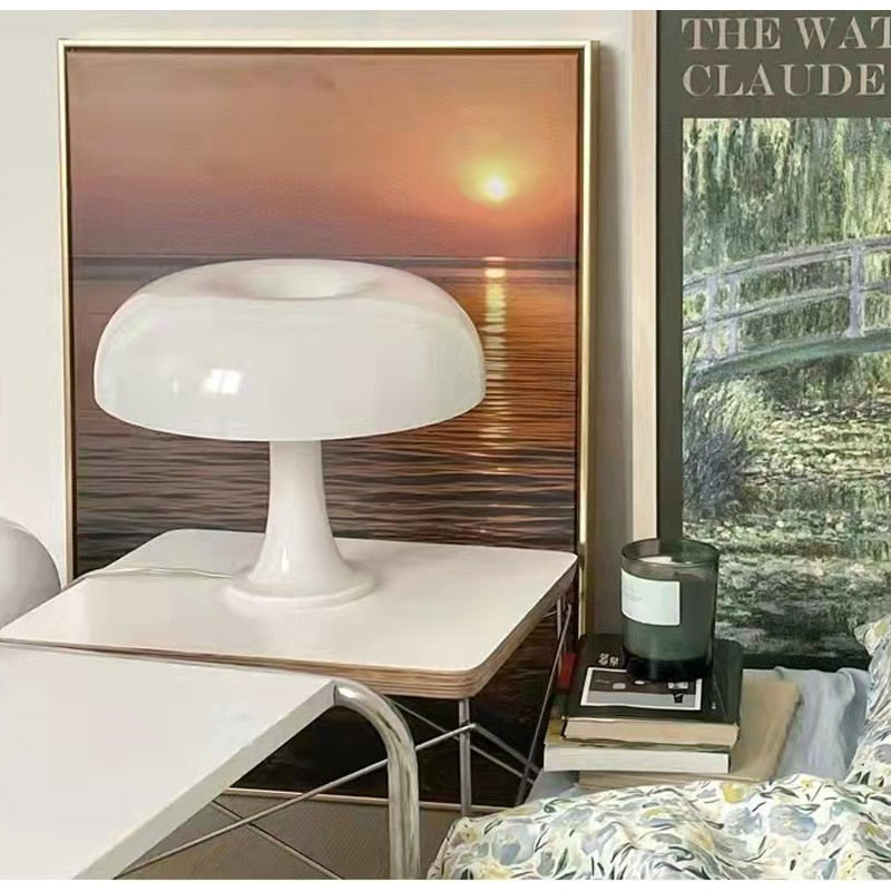 Svampeformet minimalistisk bordlampe Bonusvis
