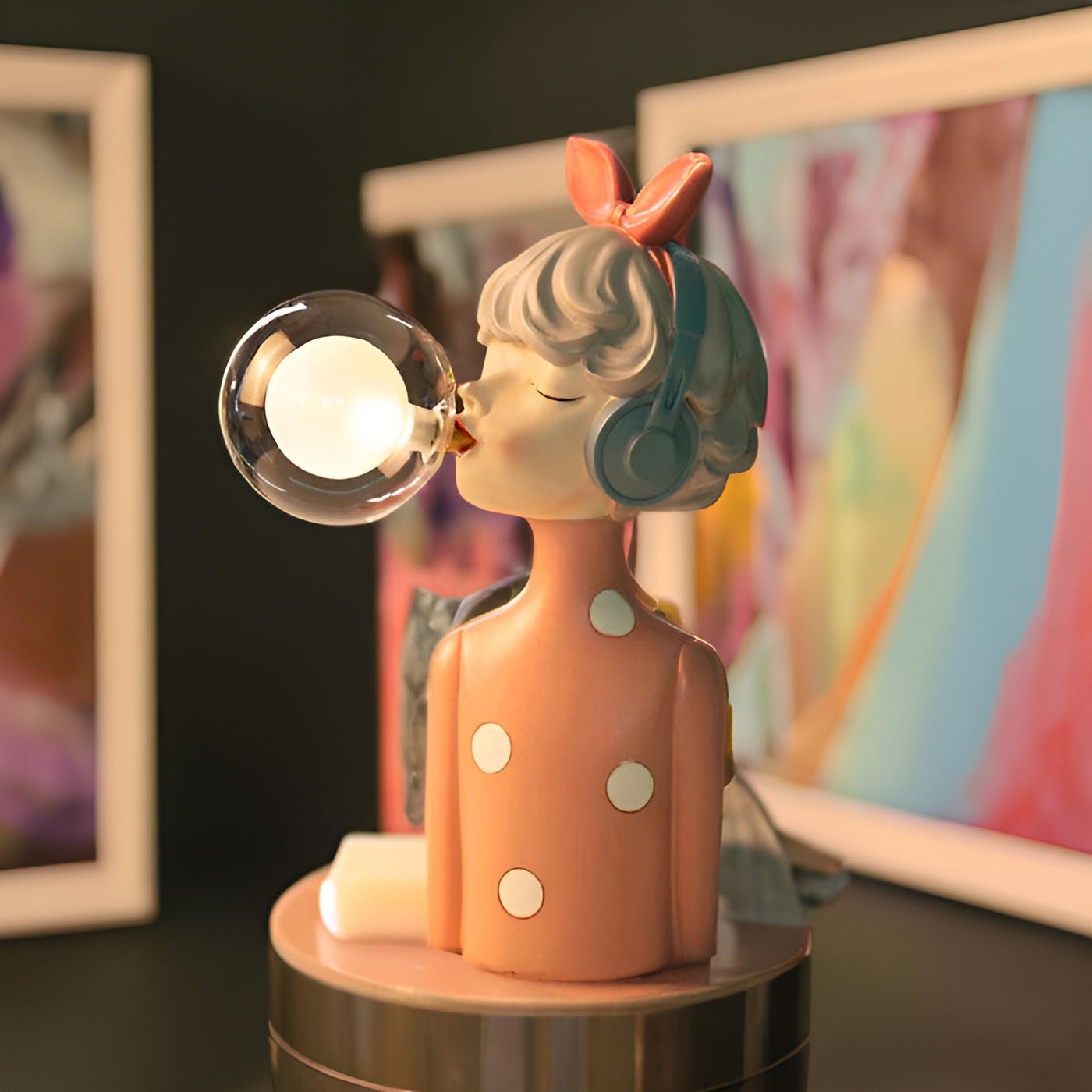 BubbleFairies Bordlampe – Magisk Design med Taktile Féer og Blød Belysning Clare Bonusvis