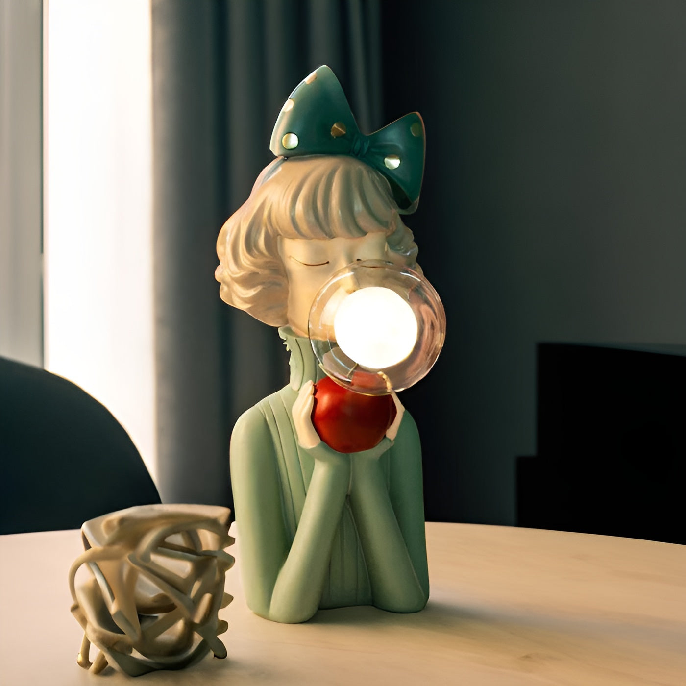 BubbleFairies Bordlampe – Magisk Design med Taktile Féer og Blød Belysning Ayla Bonusvis