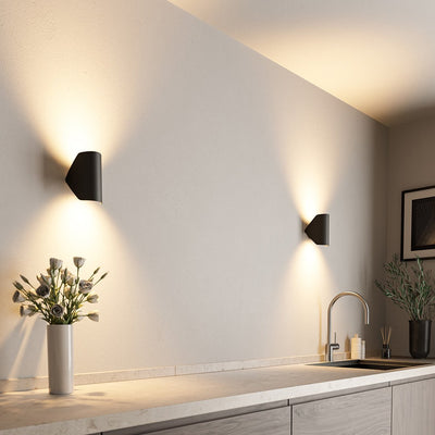 LumosWave LED Væglampe Udendørs – Moderne Design med Varme Belysning Bonusvis