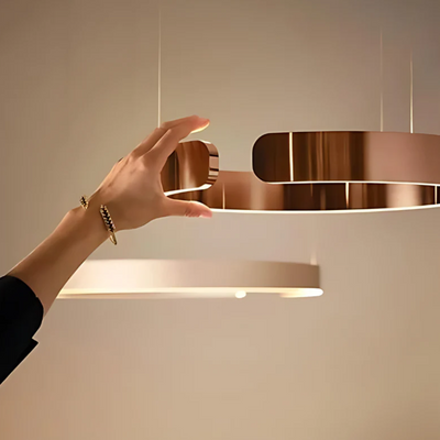 CeilingGlow Hængelampe – Moderne og Tidløst Design med Justérbar Højde Bonusvis