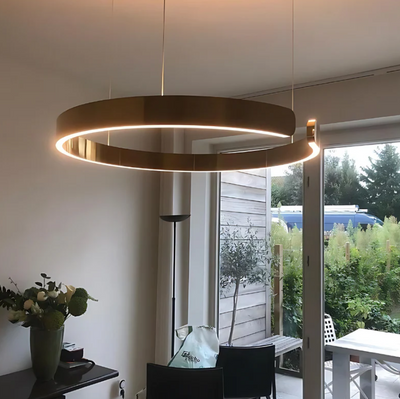 CeilingGlow Hængelampe – Moderne og Tidløst Design med Justérbar Højde Bonusvis