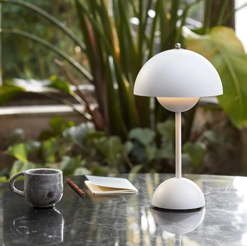 TruffleGlow Mini Trådløs Bordlampe – Elegant Design med Lang Batterilevetid Bonusvis