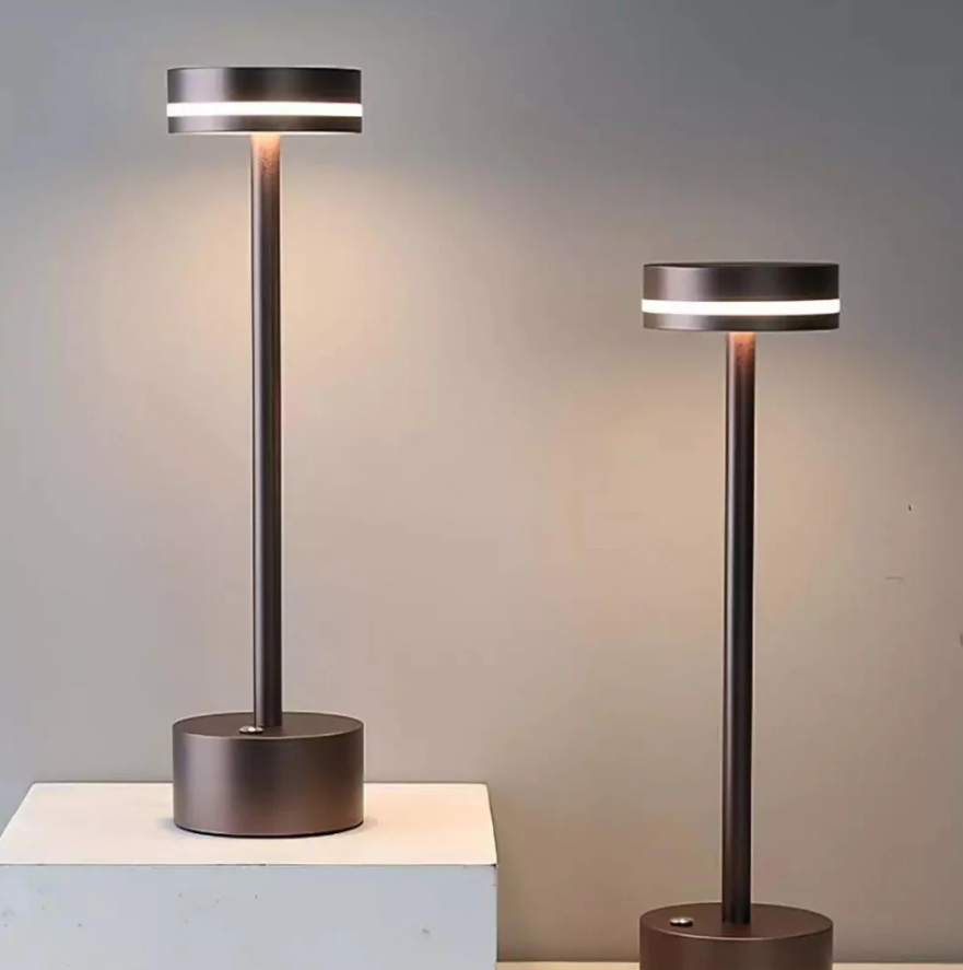 NomadGlow Trådløs Bordlampe – Minimalistisk Design med Touchkontrol Bonusvis