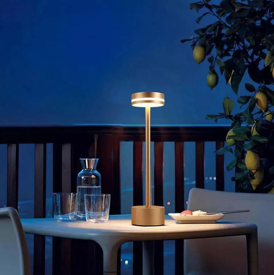 NomadGlow Trådløs Bordlampe – Minimalistisk Design med Touchkontrol Bonusvis