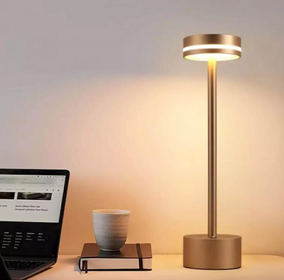 NomadGlow Trådløs Bordlampe – Minimalistisk Design med Touchkontrol Bonusvis