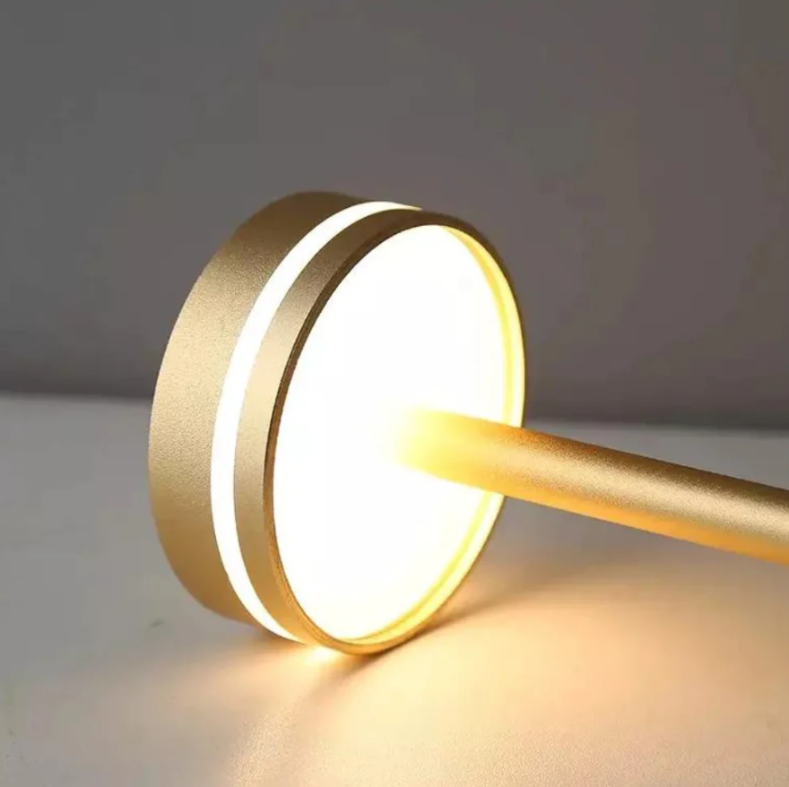NomadGlow Trådløs Bordlampe – Minimalistisk Design med Touchkontrol Bonusvis