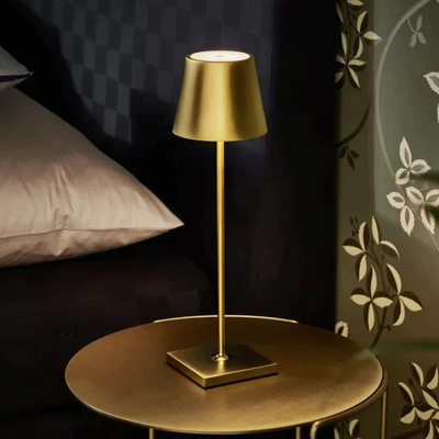 LumiFree Trådløs Bordlampe – Justerbar LED Belysning med Genopladeligt Batteri Bonusvis