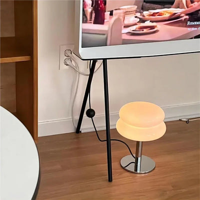 Minimalistisk Orion Bordlampe – Elegant Bauhaus Design med Blødt Lys Bonusvis