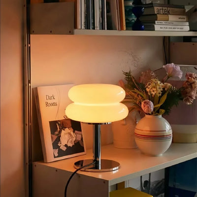 Minimalistisk Orion Bordlampe – Elegant Bauhaus Design med Blødt Lys Bonusvis