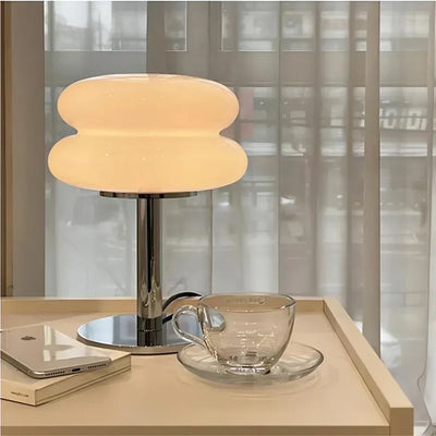 Minimalistisk Orion Bordlampe – Elegant Bauhaus Design med Blødt Lys Bonusvis