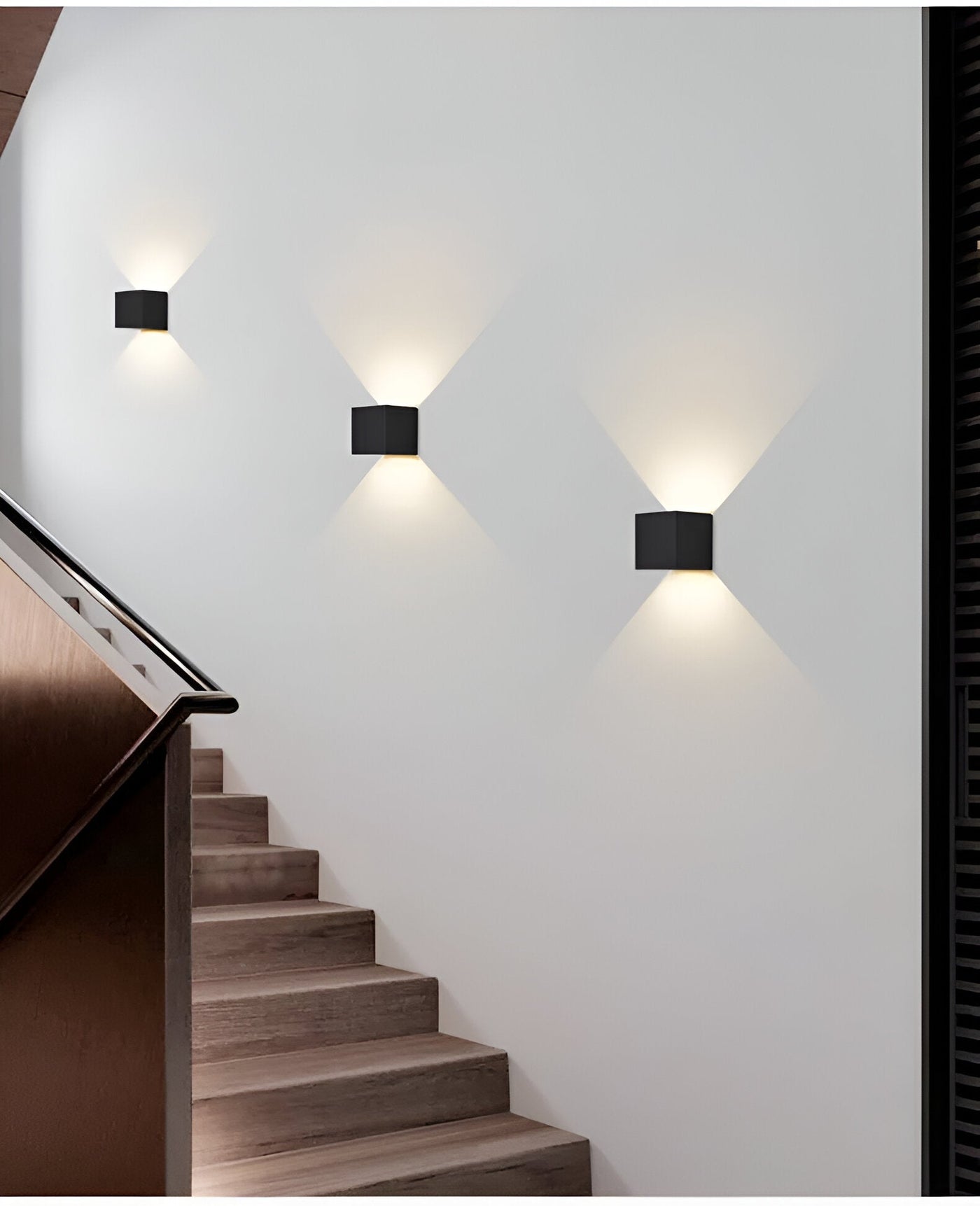 ScandiLight LED Væglampe – Moderne Skandinavisk Design med Justerbar Belysning Bonusvis