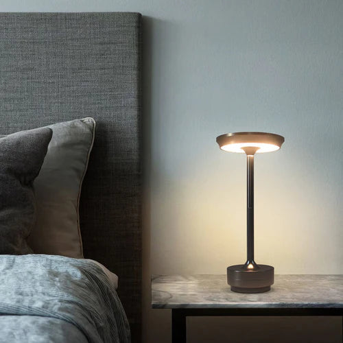 NordicaLight Trådløs Bordlampe – Stilfuld og Fleksibel Belysning til Dit Hjem Bonusvis