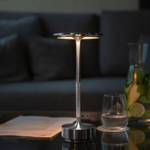 NordicaLight Trådløs Bordlampe – Stilfuld og Fleksibel Belysning til Dit Hjem Bonusvis