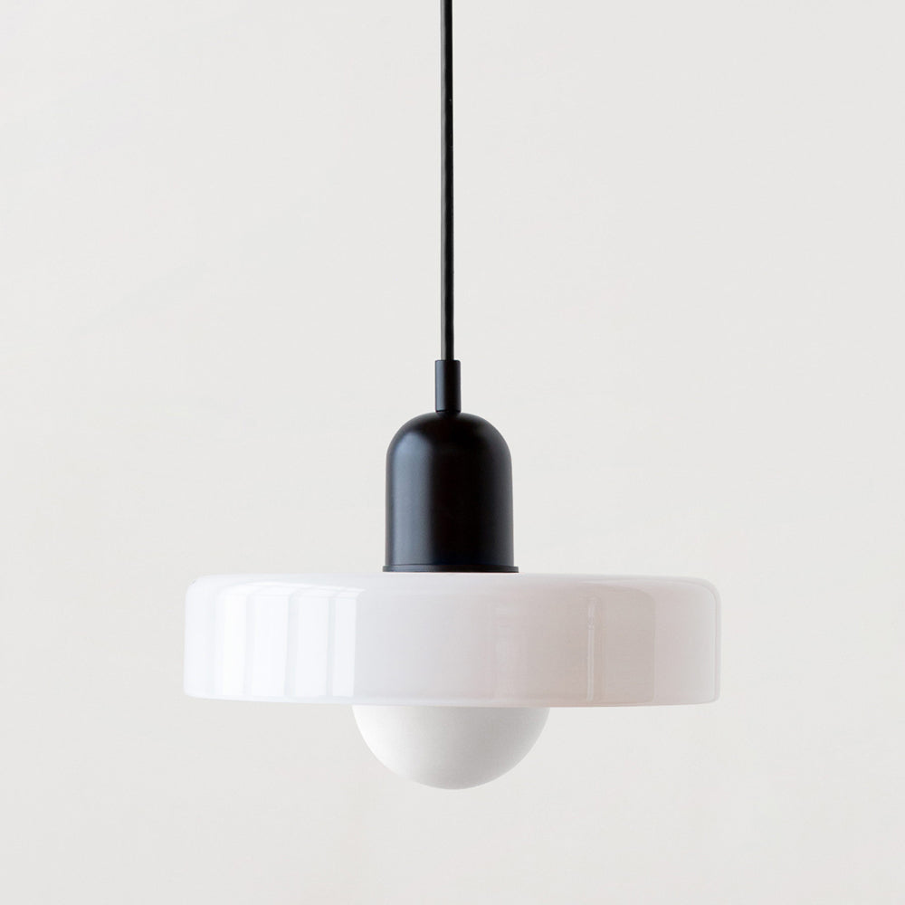 GeoGlow - Elegant Bauhaus pendellampe i farvet glas Hvid Sort Bonusvis
