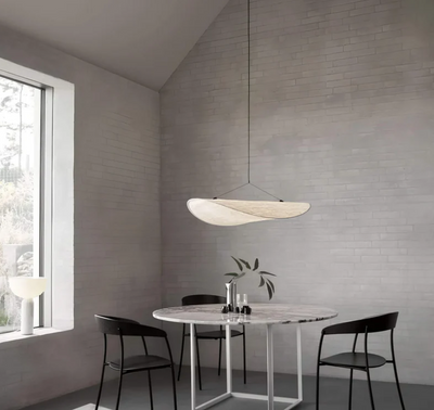 SilkGlow - Håndlavet loftlampe i silke og metal for sofistikeret belysning Bonusvis