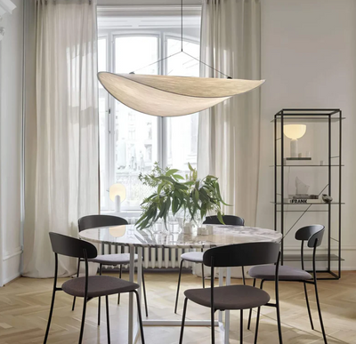SilkGlow - Håndlavet loftlampe i silke og metal for sofistikeret belysning Bonusvis
