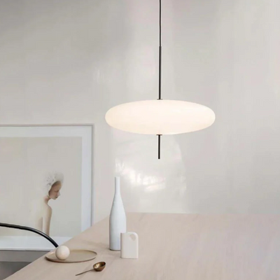 OvalGlow Loftlampe – Elegant Design med Justérbar Højde og LED Bonusvis