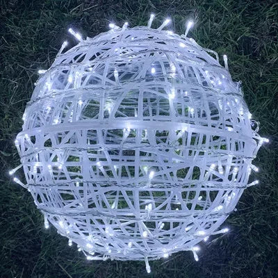 Guirlande Lyskugler i Rotin – Elegant Belysning til Fester og Fejringer Hvid Diameter 20 cm 220V uden stikkontakt Bonusvis