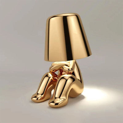 GlowHeld LED Lampe – Trådløs Bordlampe med Elegant Design Guld på land Bonusvis