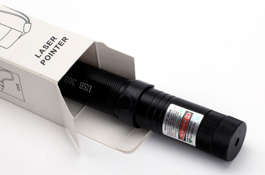 AstroPoint Laserpointer – Langdistance Laser med Op til 10.000 m Rækkevidde, USB-Opladning og Stjernehætte Bonusvis