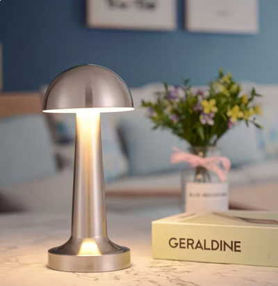 LuxTouch Trådløs Bordlampe – Justerbar Lysfarve og Elegant Design til Hjemmet Bonusvis