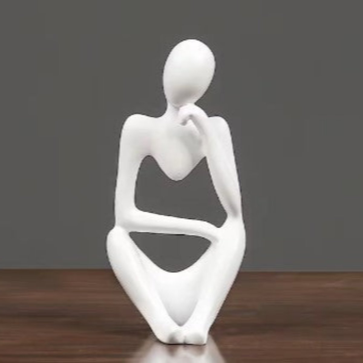 Elegance og Ro Statue – Dekorativ Resin Kunst til Dit Moderne Hjem Hvid C Bonusvis