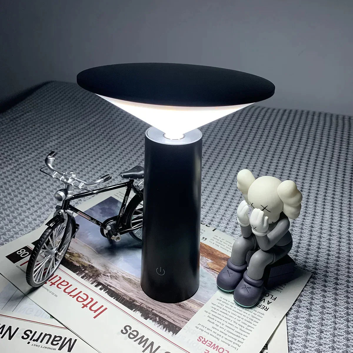 LumiVibe Trådløs Bordlampe – Moderne Design med Justerbar Lysstyrke Sort Bonusvis