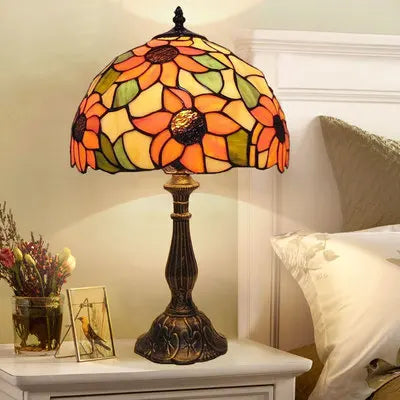 RadiantHue Tiffany Skrivebordslampe – Håndlavet Glasdesign med Justerbar Hals Bonusvis